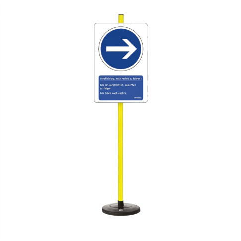 Lehrschild „Rechts fahren“ – Verkehrserziehung für Fahrradparcours