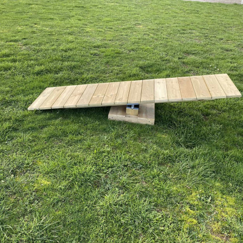 Wippbrett für Kinder-Fahrradparcours